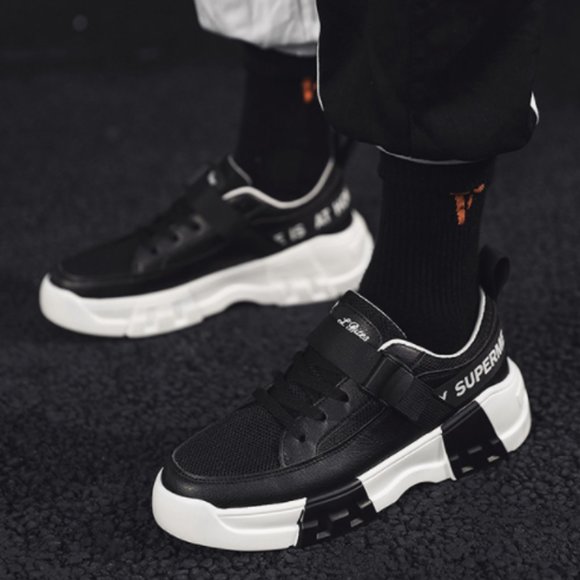 A good pair of sports and leisure - Picture 3 of 4